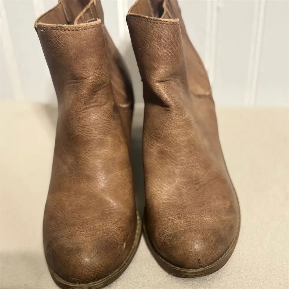 Not Rated Chelsea Ankle Boots Distressed Brown Booties‎ Western Boho Size 7.5
